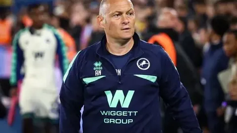 2025年1月19日：松花江上中外龙舟精英竞技盛况