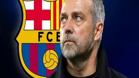 武磊荣膺中国金球奖五度荣光@人民日报体育